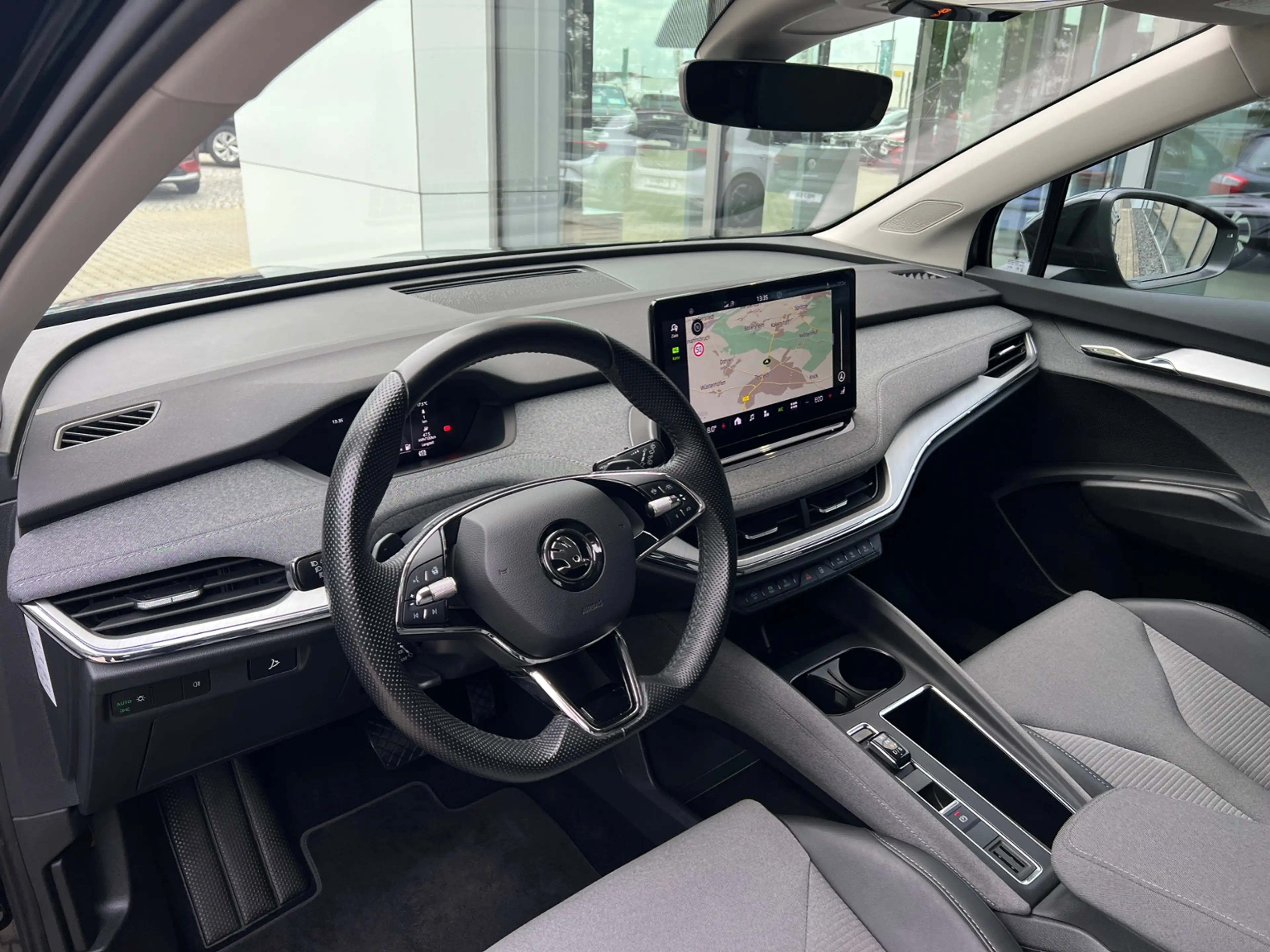 Skoda Enyaq iV 60 Loft 62kWh *AHK,LED,ACC,Navi,Kamera,19''-LM — photo 8