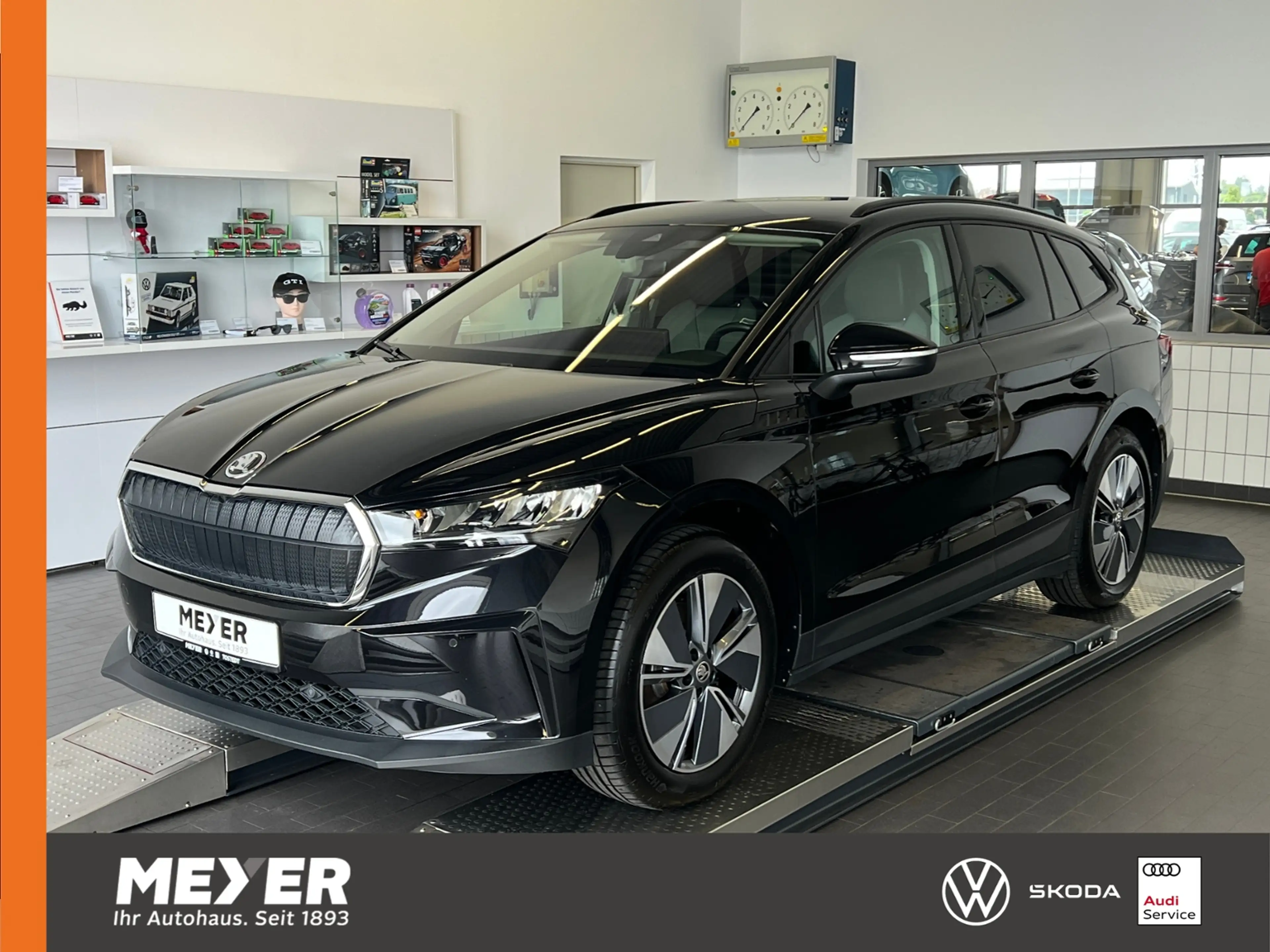 Skoda Enyaq iV 60 Loft 62kWh *AHK,LED,ACC,Navi,Kamera,19''-LM