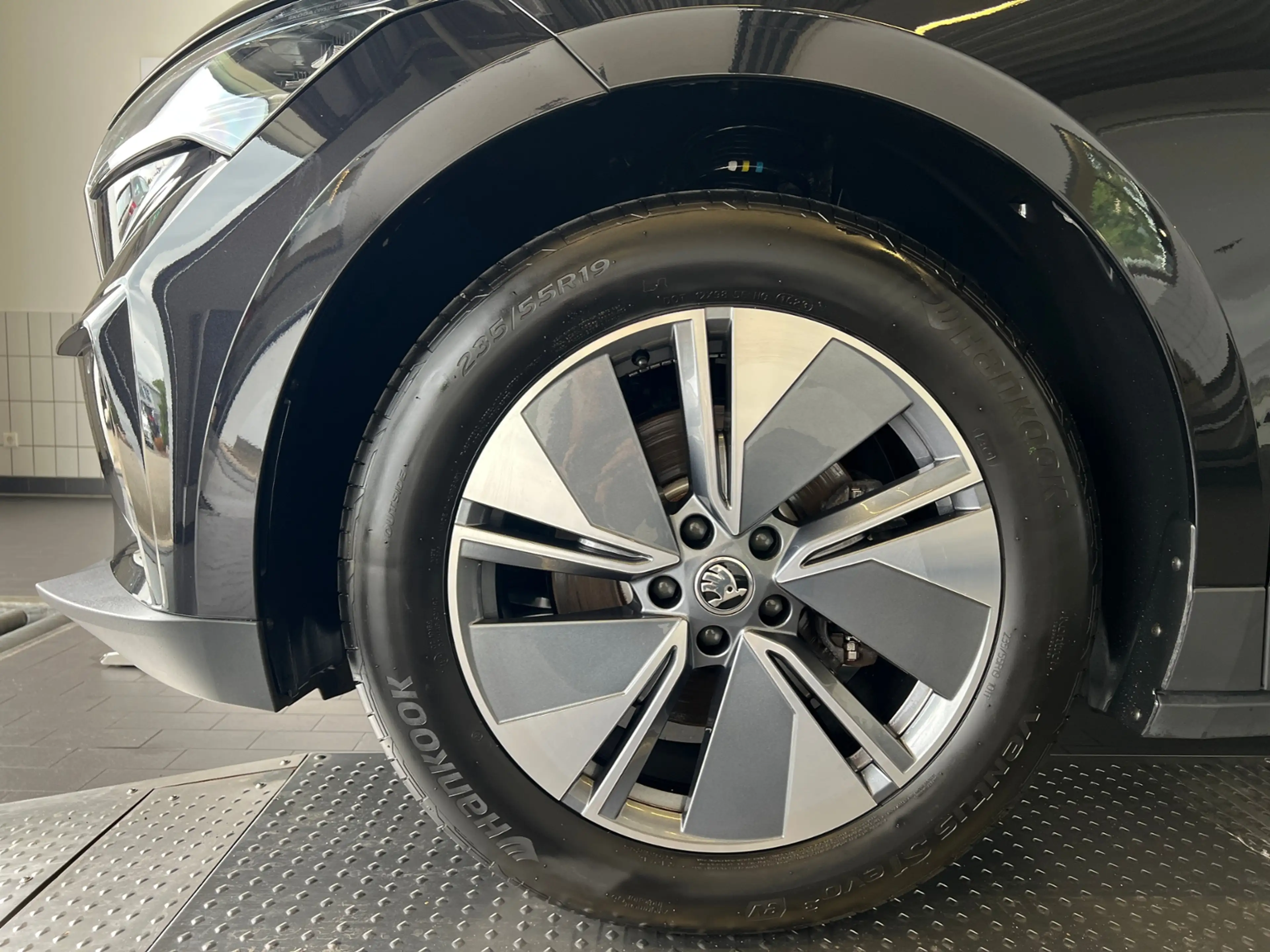 Skoda Enyaq iV 60 Loft 62kWh *AHK,LED,ACC,Navi,Kamera,19''-LM — photo 5