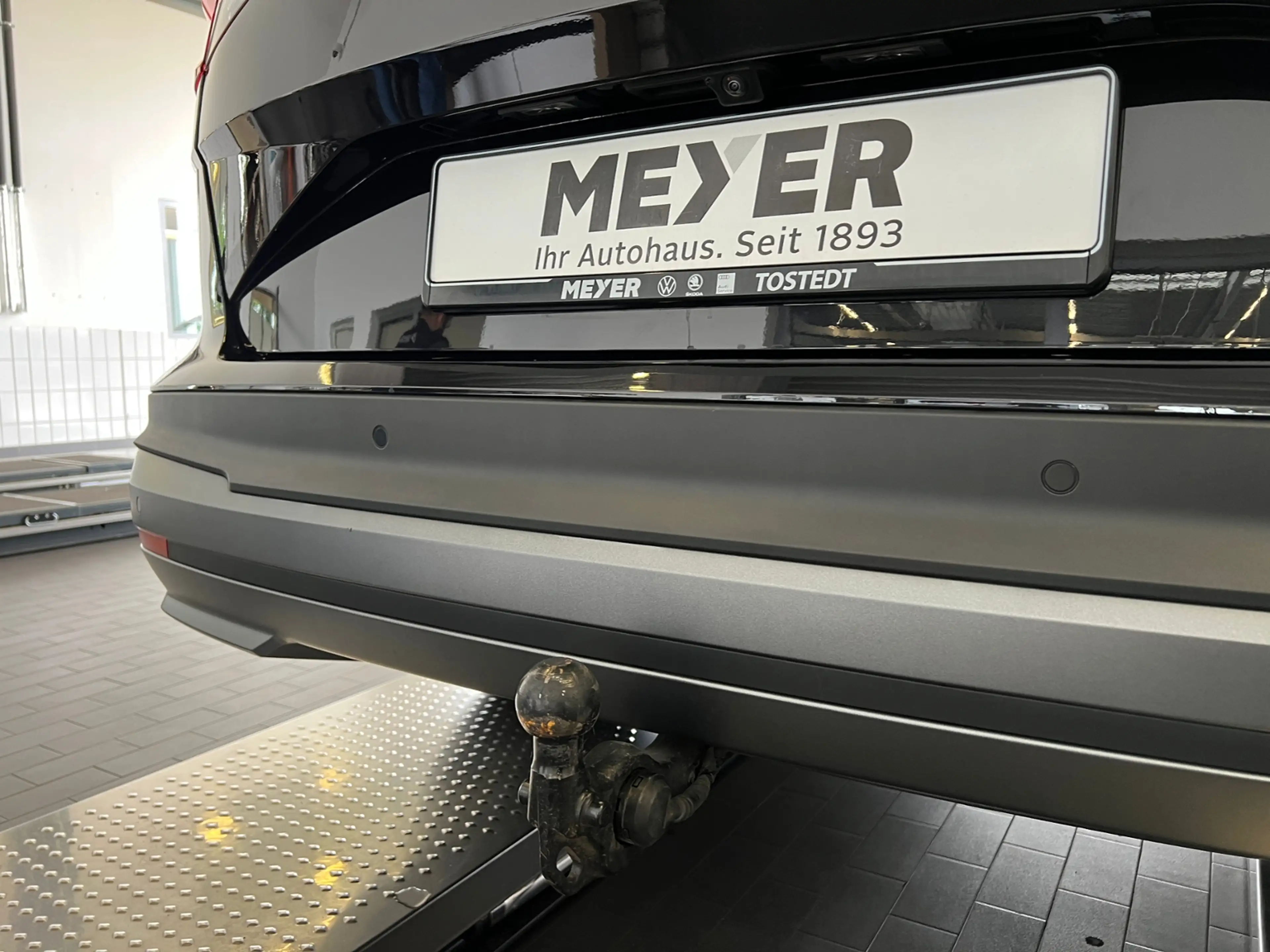 Skoda Enyaq iV 60 Loft 62kWh *AHK,LED,ACC,Navi,Kamera,19''-LM — photo 6