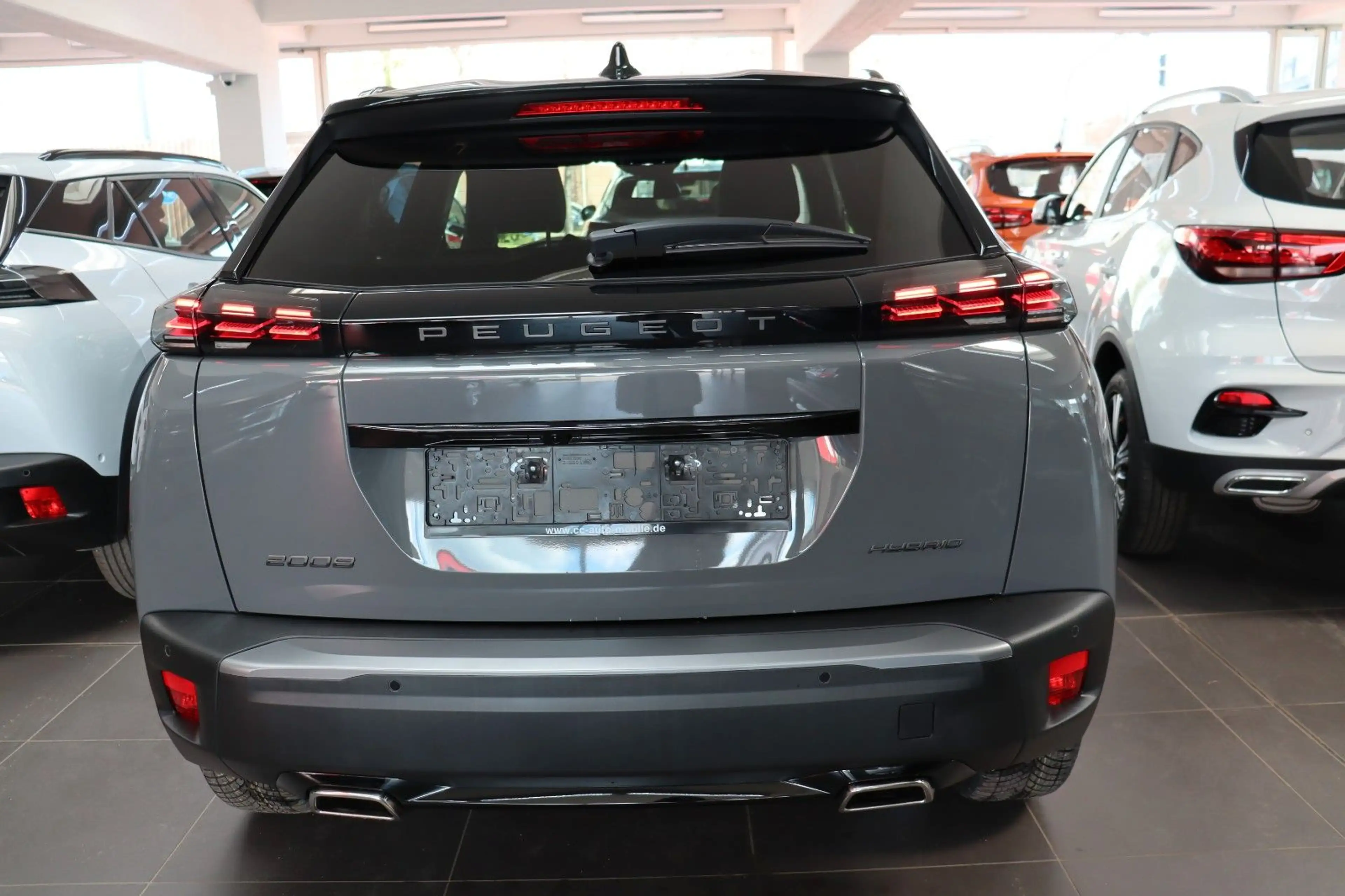 Peugeot 2008 HYBRID 145 e-DSC6 GT Alcant360° Schiebedach — photo 5
