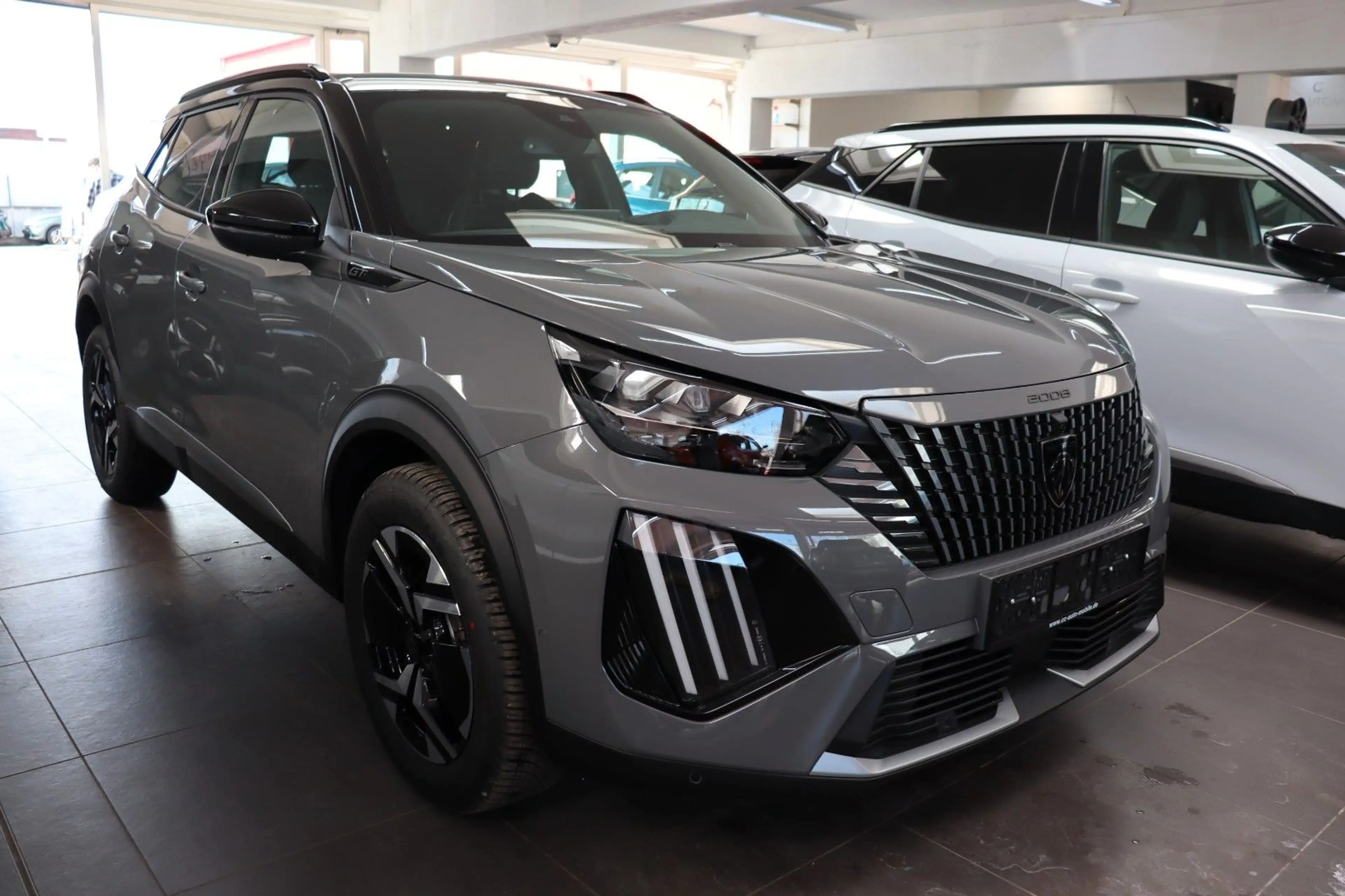 Peugeot 2008 HYBRID 145 e-DSC6 GT Alcant360° Schiebedach — photo 3