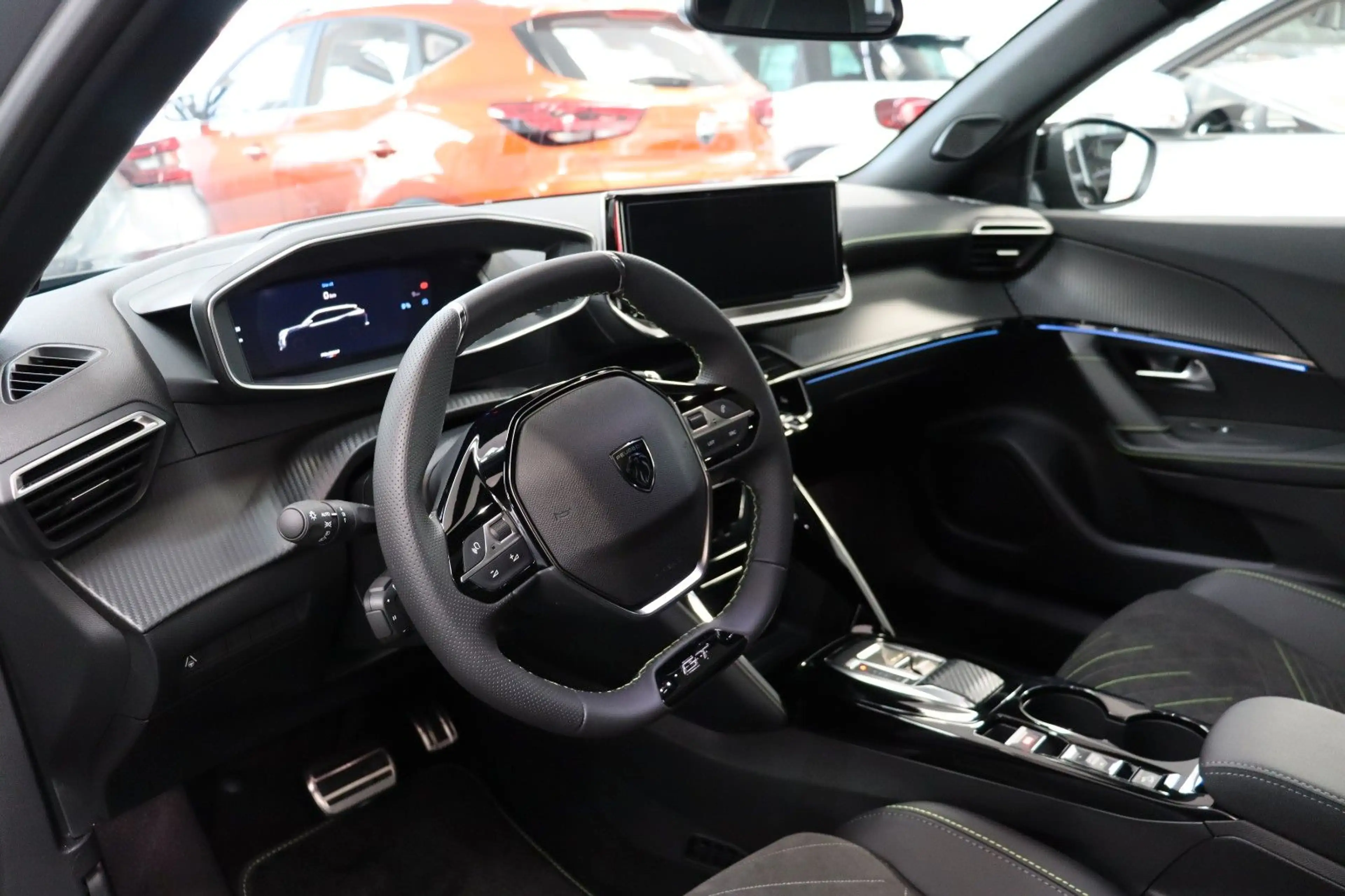 Peugeot 2008 HYBRID 145 e-DSC6 GT Alcant360° Schiebedach — photo 12