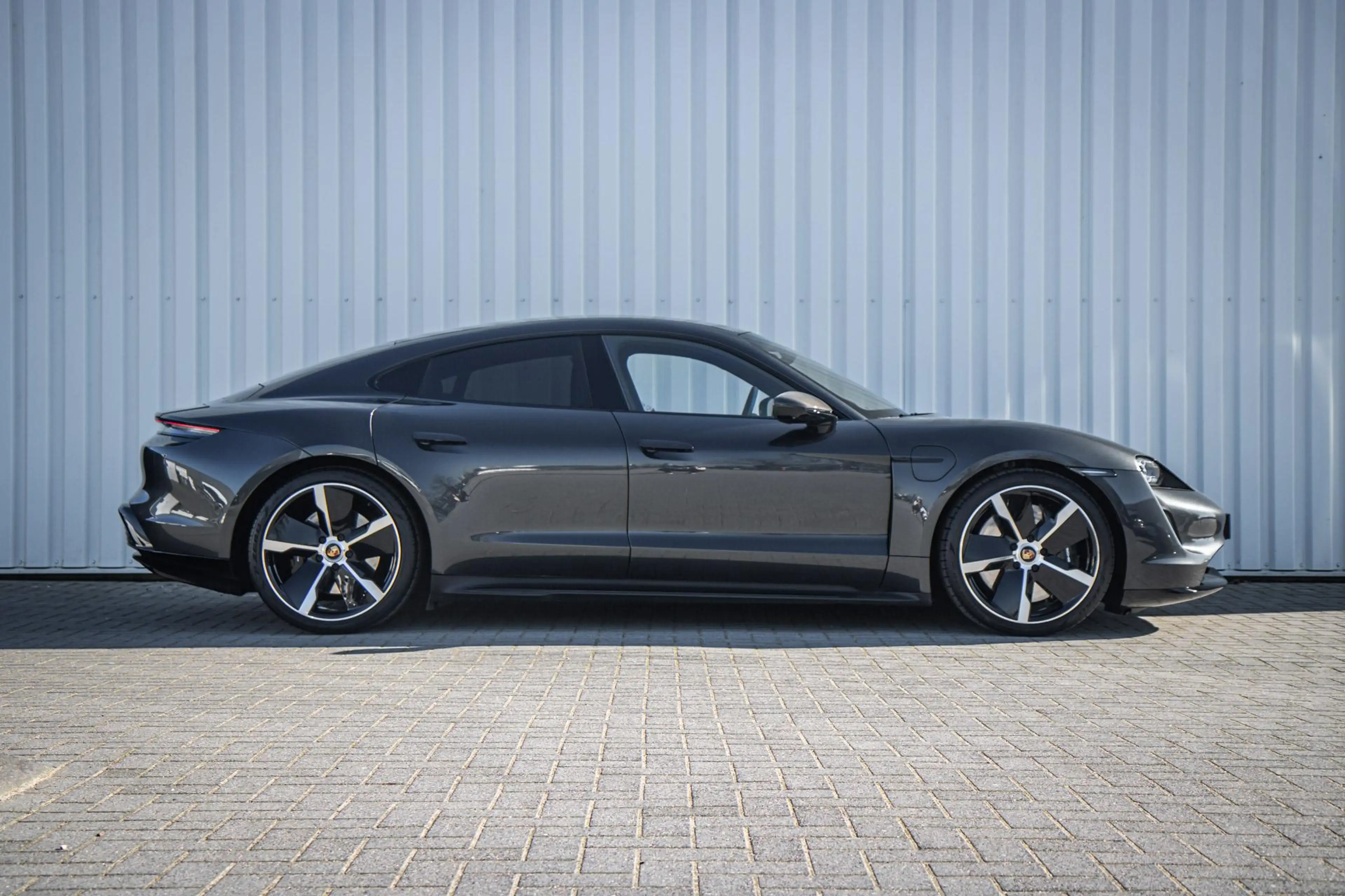 Porsche Taycan 4S 490pk Performance 84 kWh | Panoramadak | Carbon — photo 3