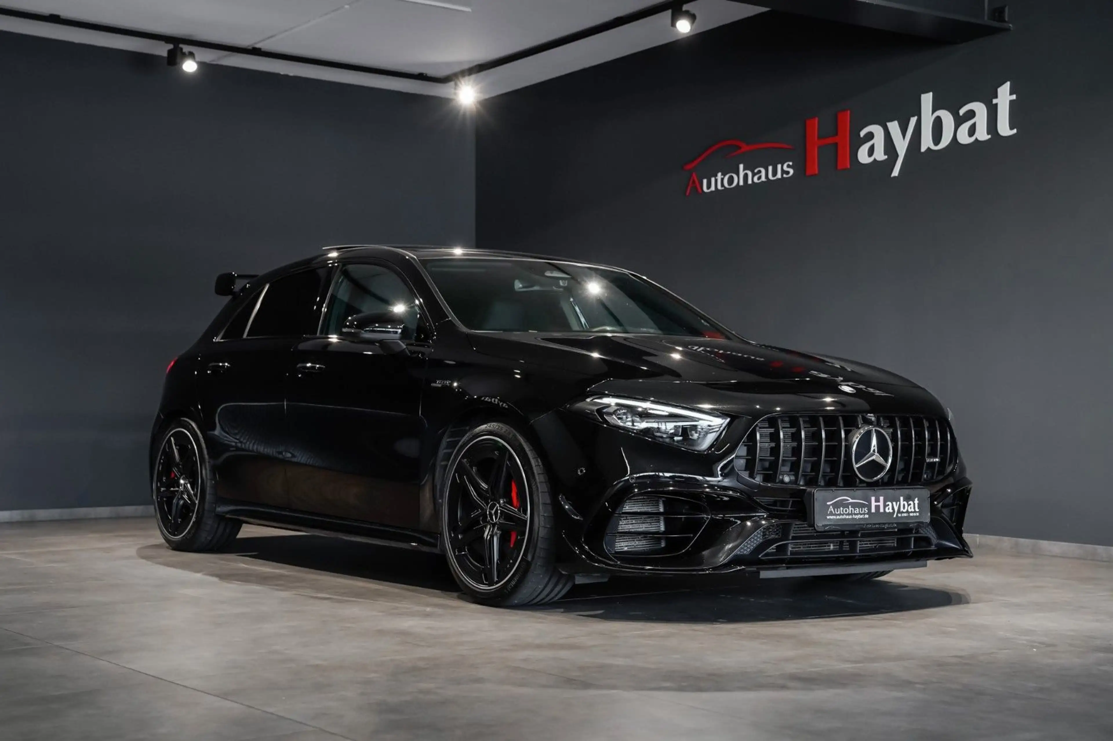 Mercedes-Benz A 45 AMG A 45 S AMG AeroKit-Pano-Memory-360°-Burmester