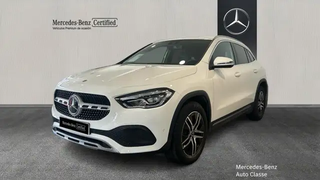 Mercedes-Benz GLA 180 -CLASS PROGRESSIVE