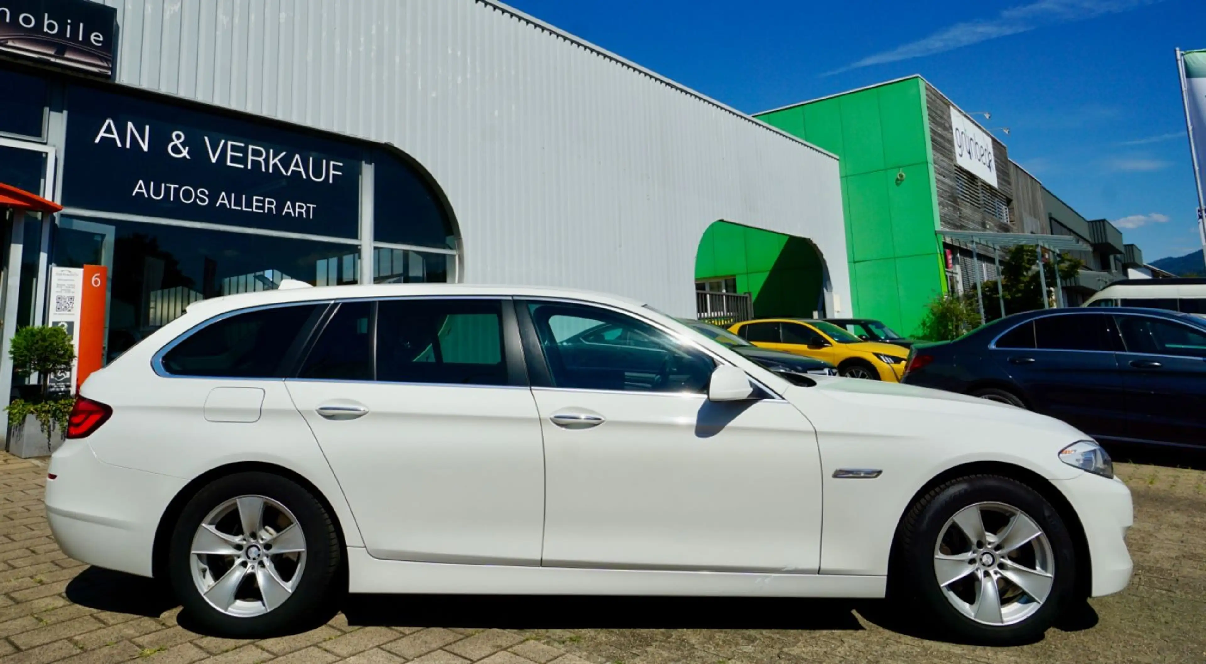 BMW 525 5 Touring 525 d — photo 10