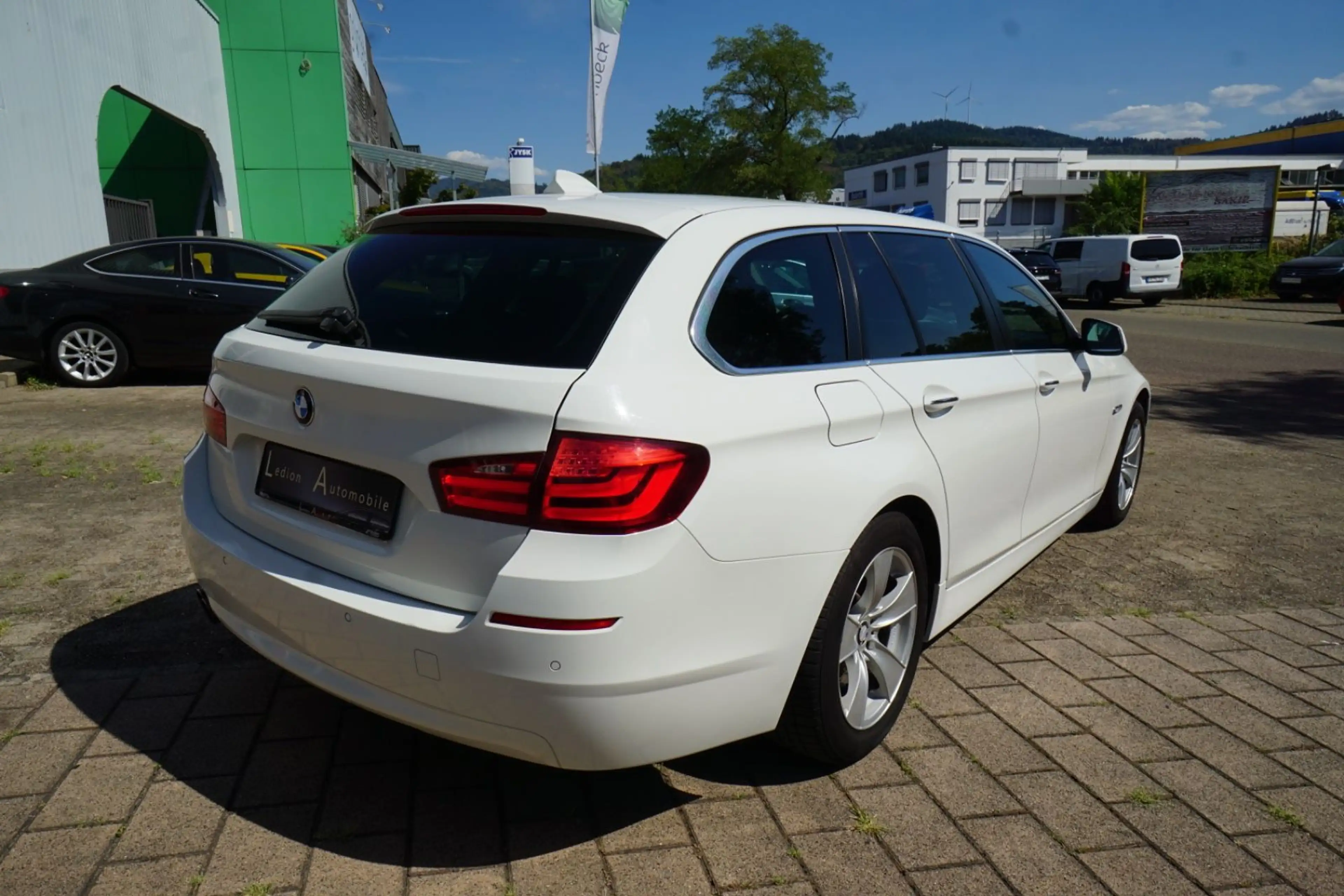 BMW 525 5 Touring 525 d — photo 9