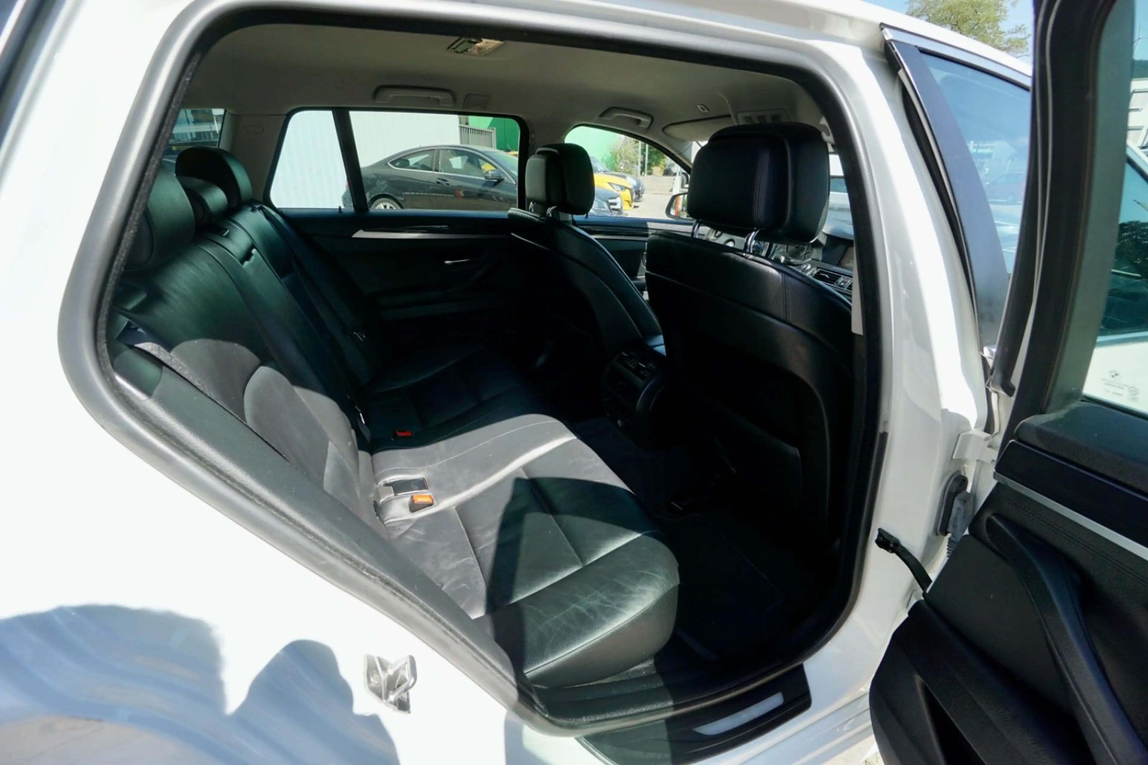 BMW 525 5 Touring 525 d — photo 15