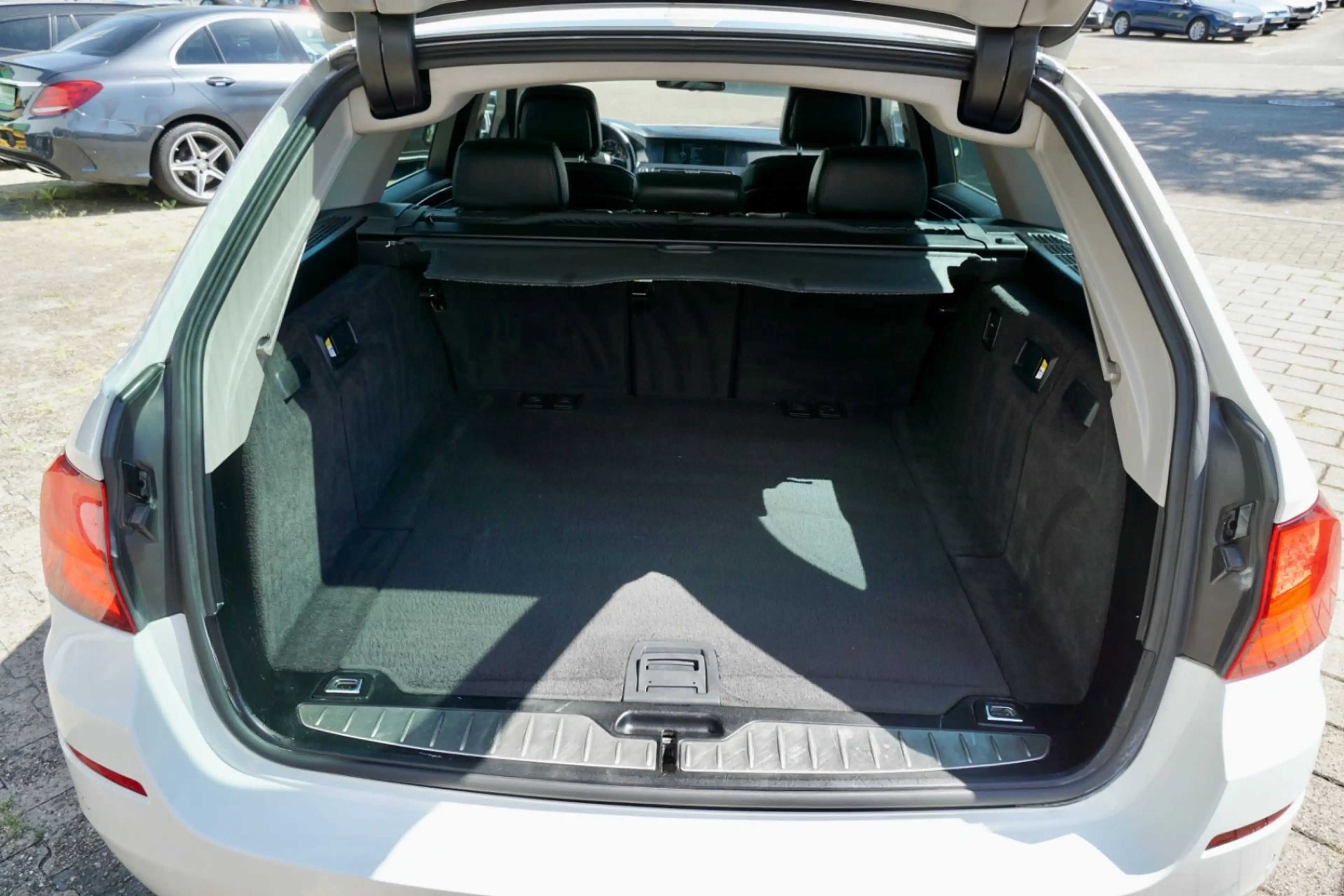 BMW 525 5 Touring 525 d — photo 7