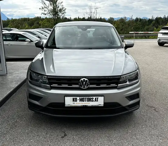 Volkswagen Tiguan view 2