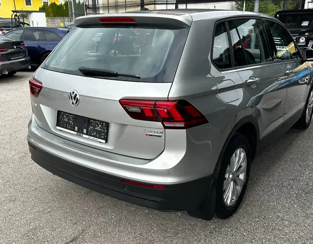 Volkswagen Tiguan view 10