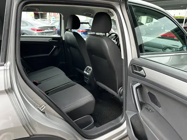 Volkswagen Tiguan view 18