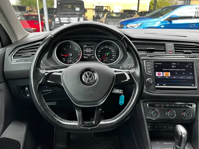 Volkswagen Tiguan view 24