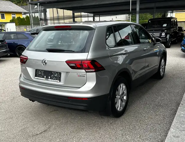 Volkswagen Tiguan view 9