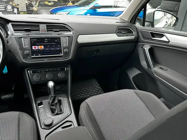 Volkswagen Tiguan view 22