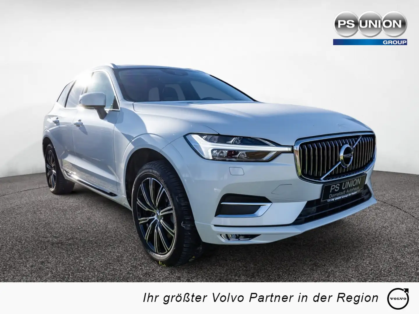 Volvo XC60 2.0 Inscription 2WD NAVI AHK LED PANO Weiß - 1