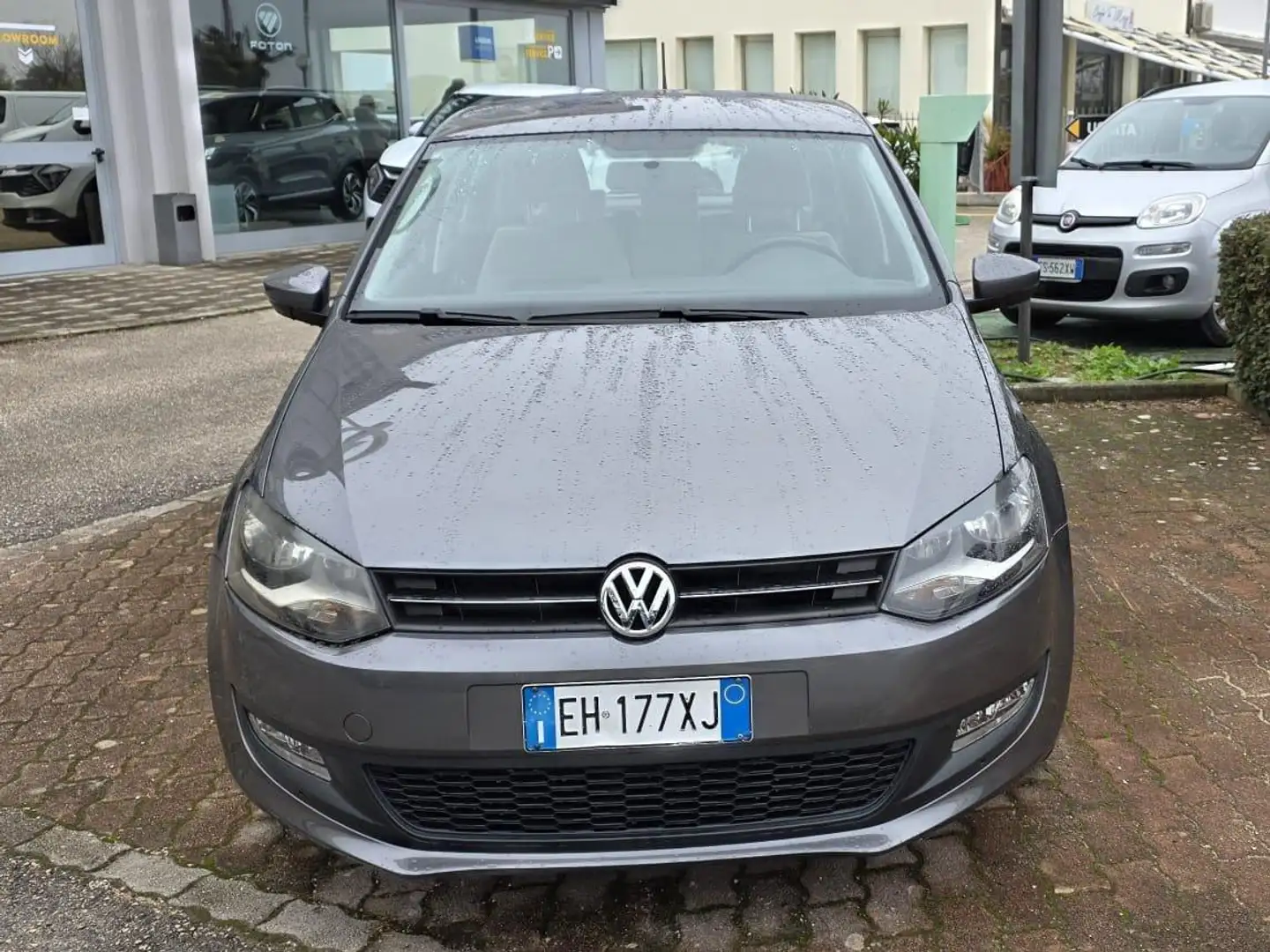 Volkswagen Polo 5p 1.2 Comfortline 70cv Gris - 2