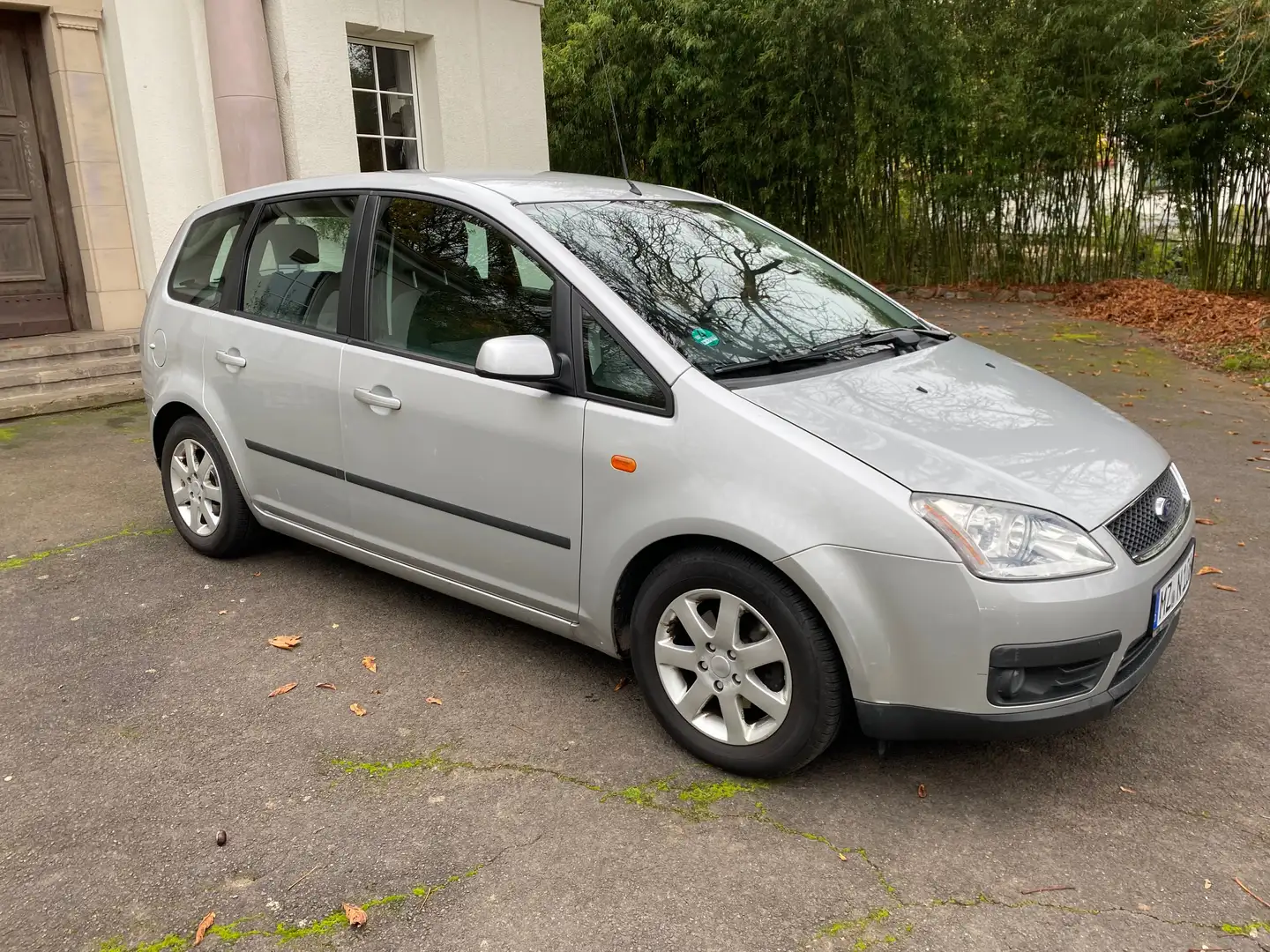 Ford Focus C-Max Focus C-Max 1.6 Ti-VCT Silber - 2