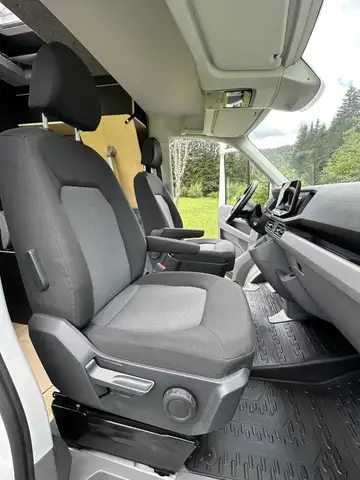 Volkswagen Crafter Crafter L3H3 Camper Ansicht 33
