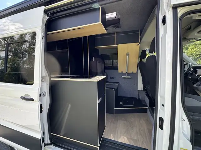 Volkswagen Crafter Crafter L3H3 Camper Ansicht 9