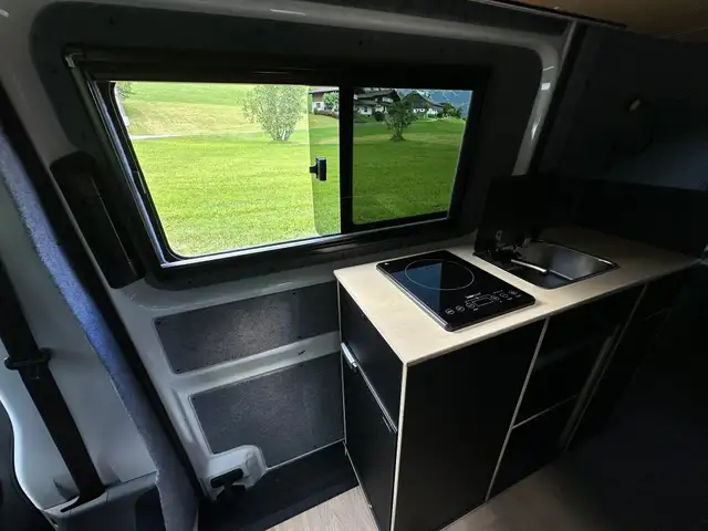 Volkswagen Crafter Crafter L3H3 Camper Ansicht 15