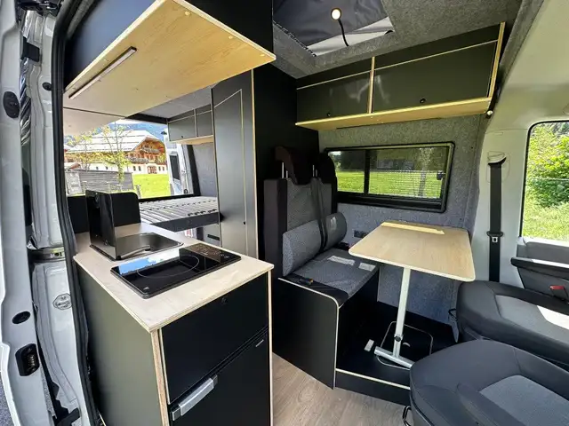 Volkswagen Crafter Crafter L3H3 Camper Ansicht 31