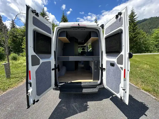 Volkswagen Crafter Crafter L3H3 Camper Ansicht 11