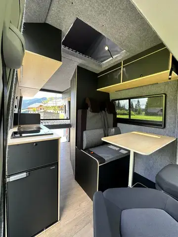 Volkswagen Crafter Crafter L3H3 Camper Ansicht 10