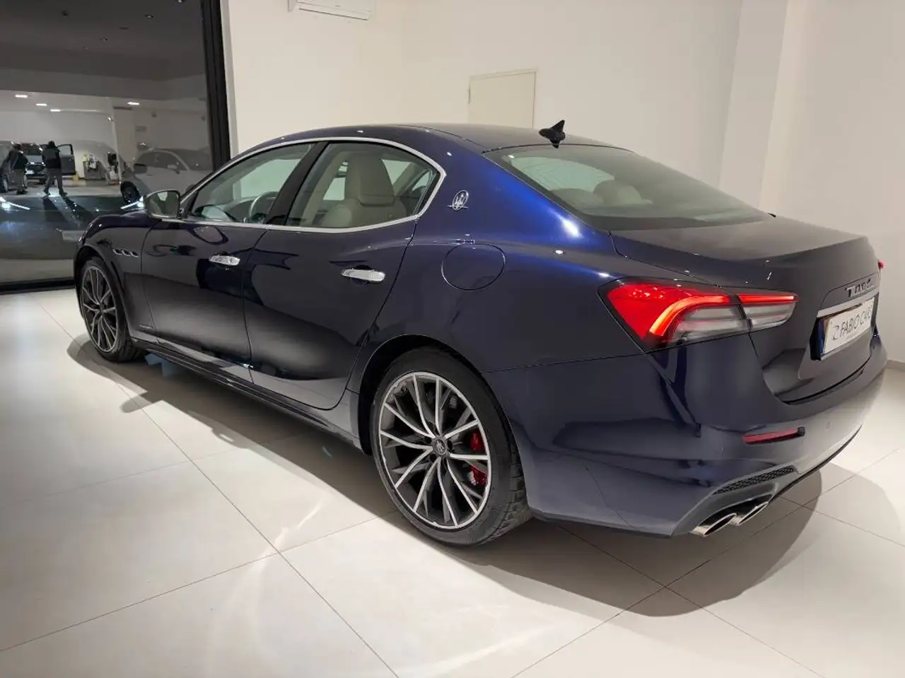 Maserati Ghibli 2021 — фото 6