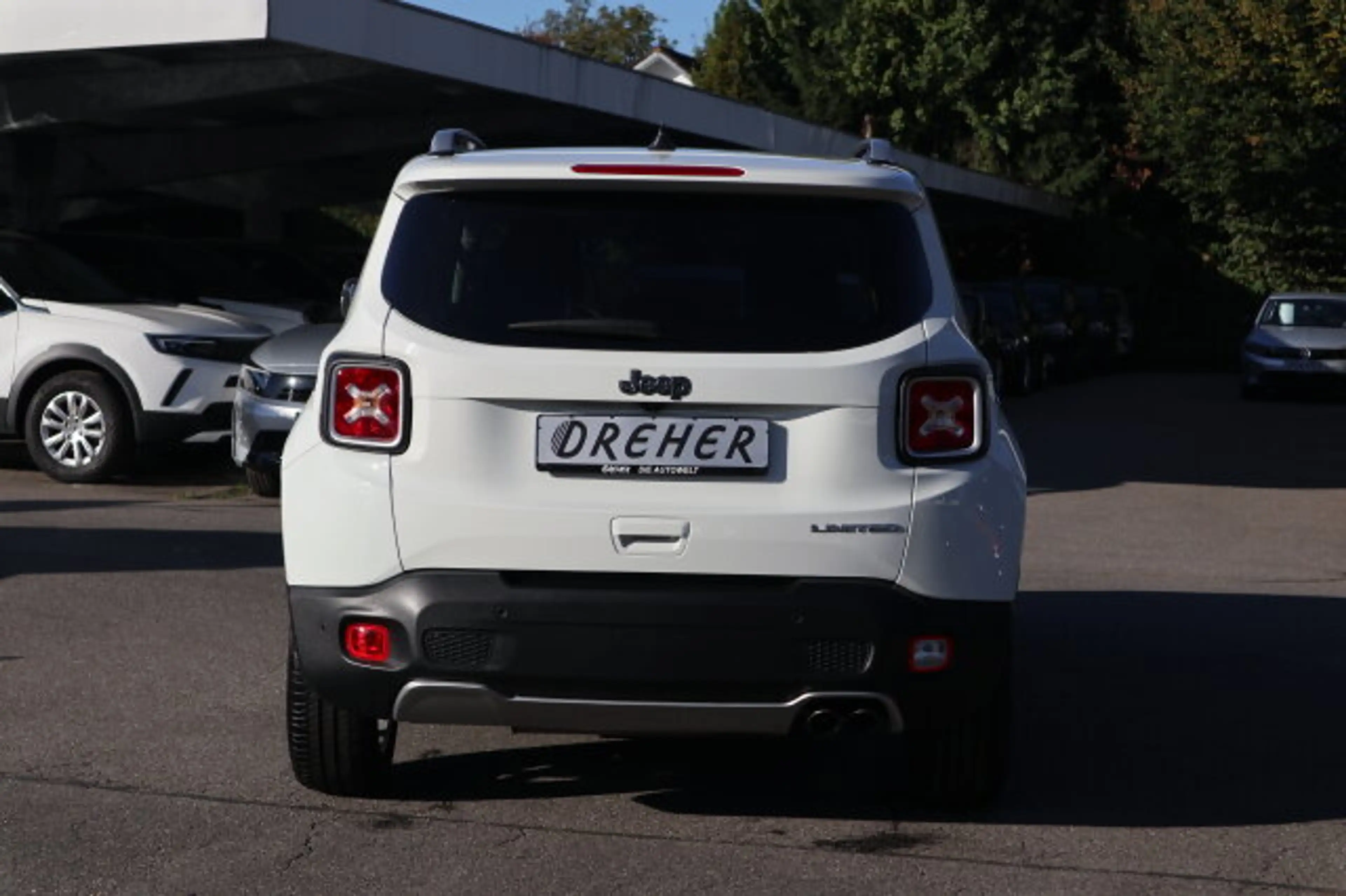 Jeep Renegade Renegade Limited 1,4 MultiAir FWD S/Navi/Autom. — photo 6