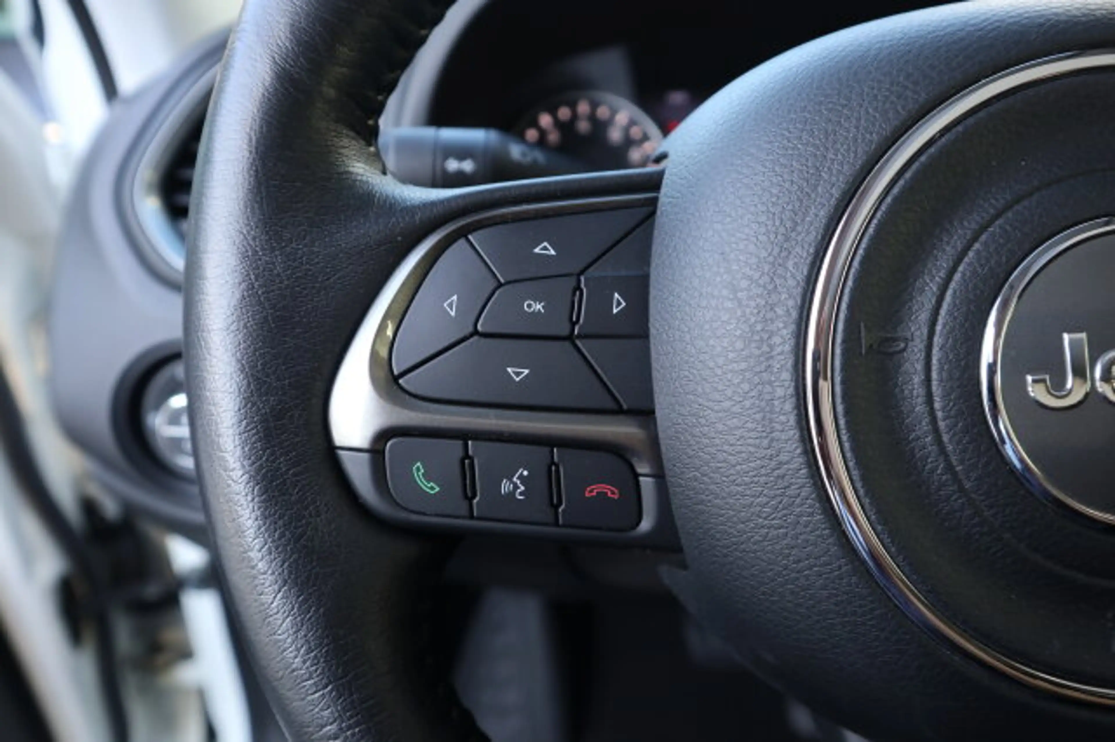 Jeep Renegade Renegade Limited 1,4 MultiAir FWD S/Navi/Autom. — photo 13