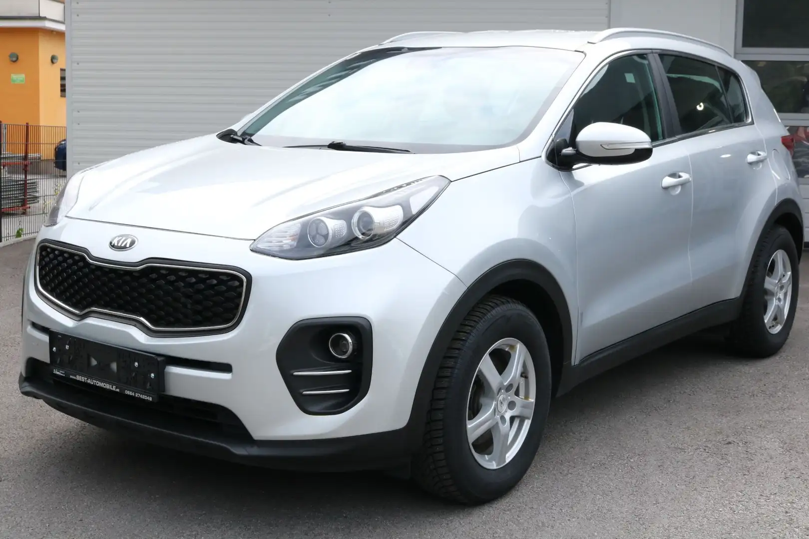 Kia Sportage 1,7 CRDI ISG Silber Grau - 1