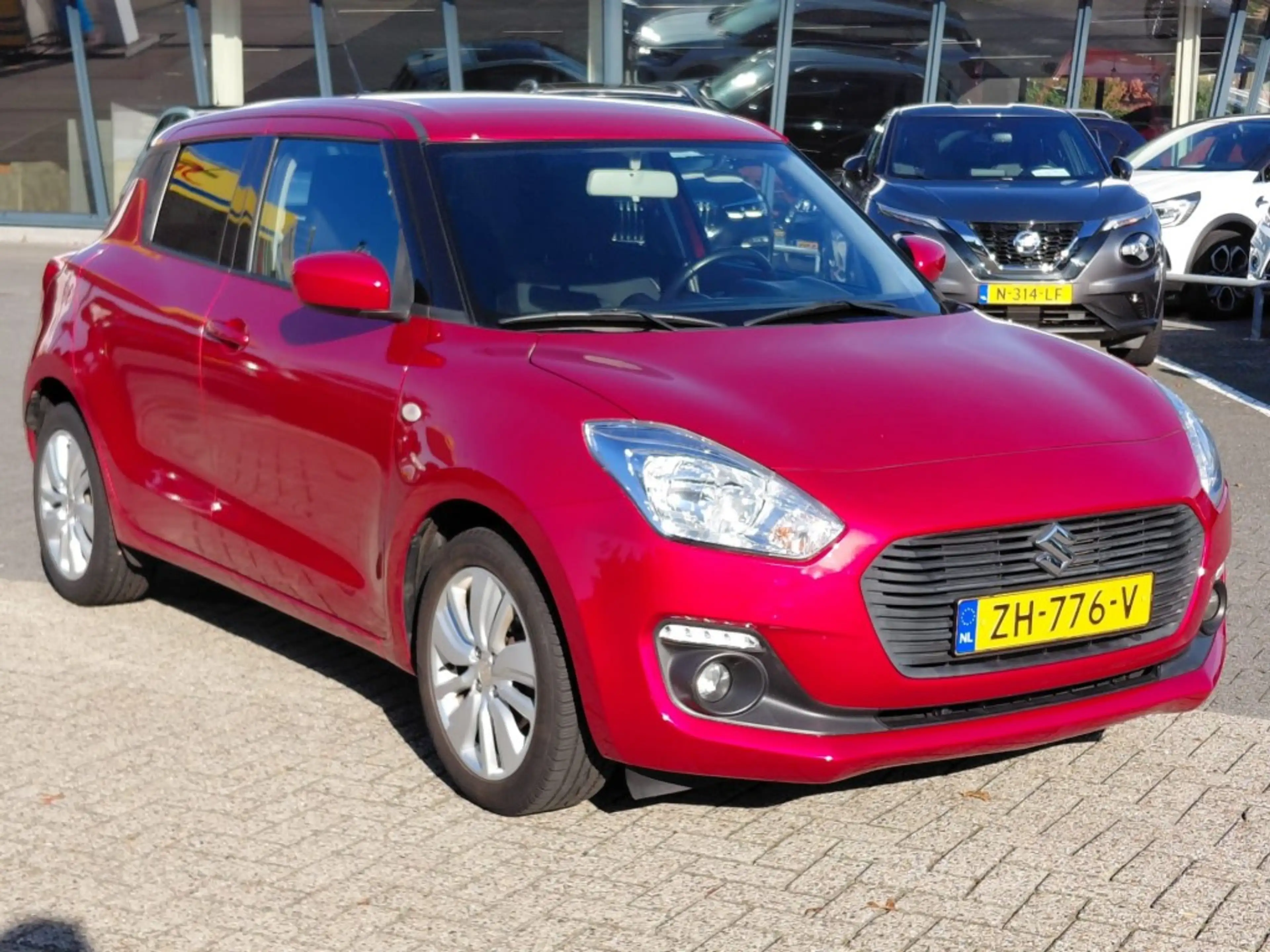Suzuki Swift 1.2 SELECT CARPLAY CAMERA NAVI — photo 10