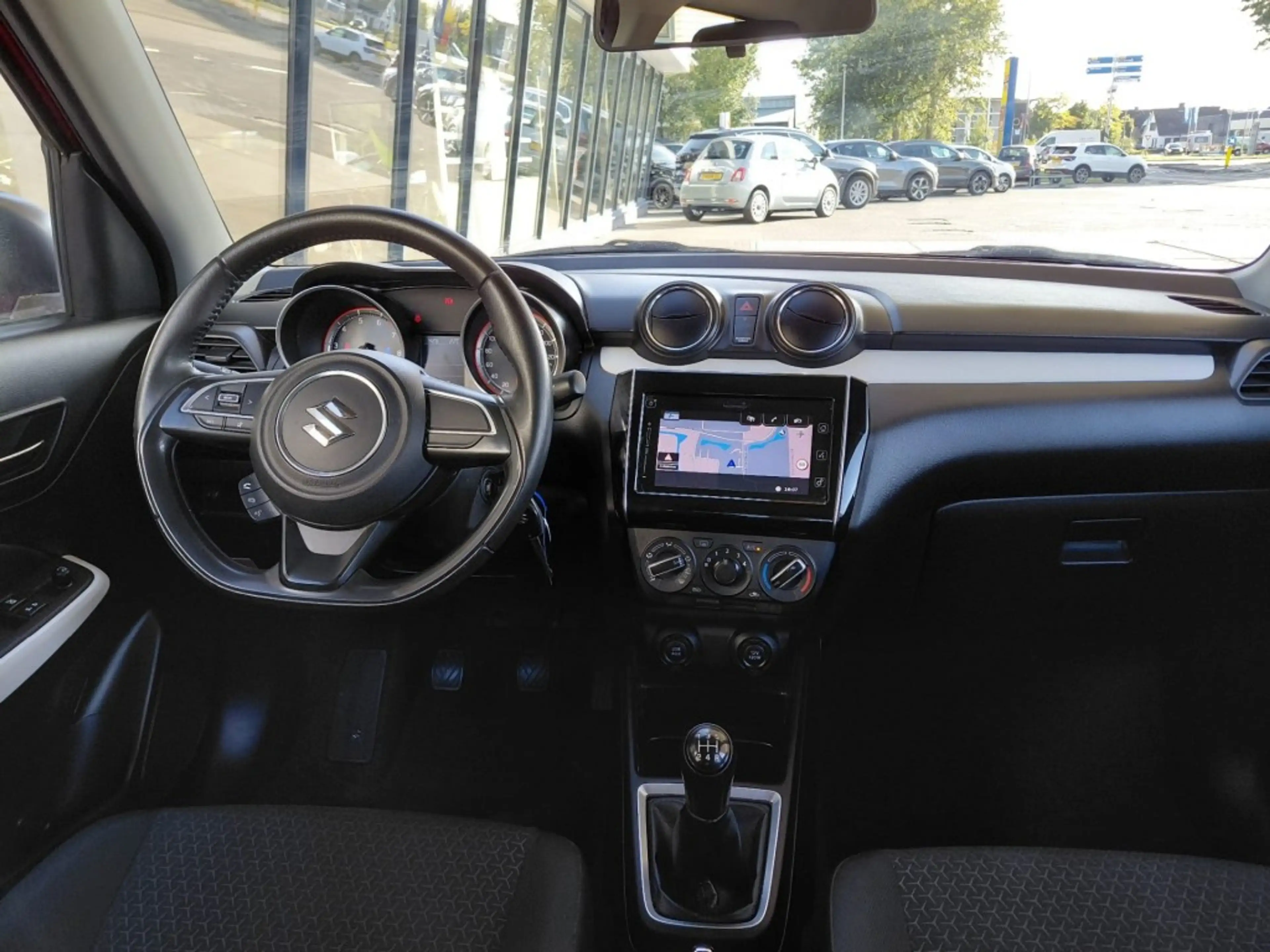 Suzuki Swift 1.2 SELECT CARPLAY CAMERA NAVI — photo 3