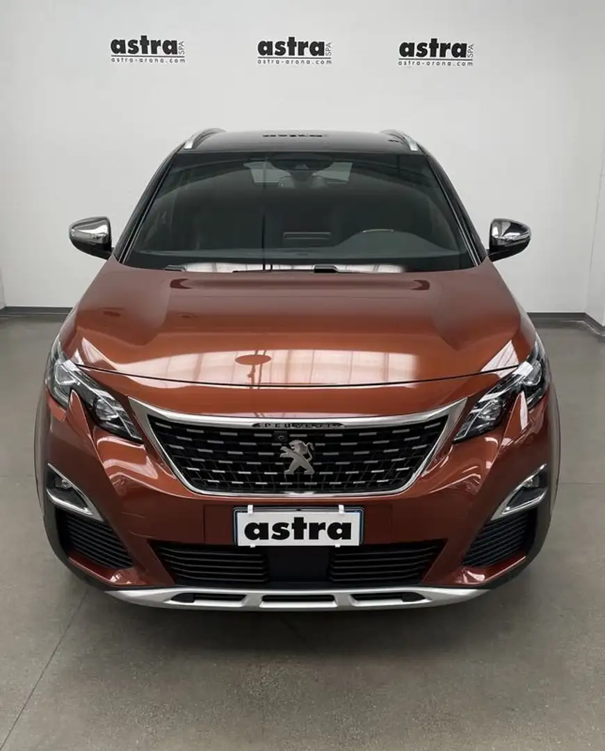 Peugeot 3008 BlueHDi 180 EAT6 S&S GT Oranje - 2