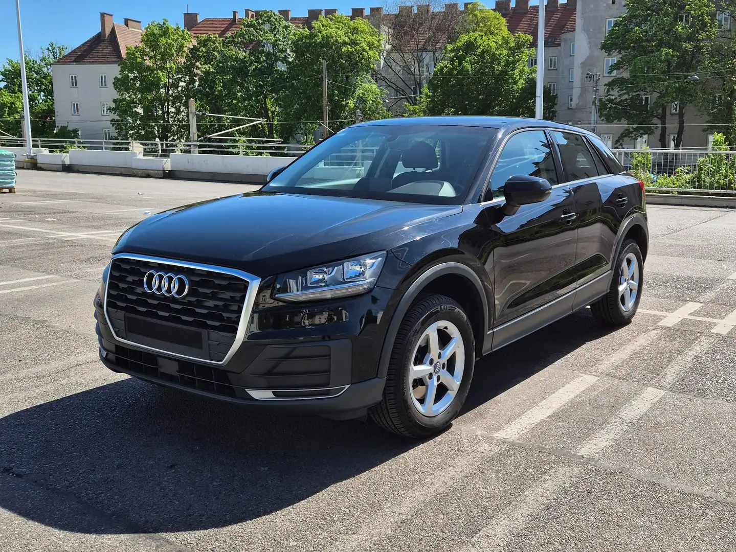 Audi Q2 Q2 1,6 TDI Schwarz - 2