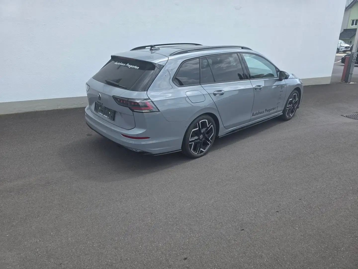 Volkswagen Golf Variant Sport mHeV DSG Grau - 2