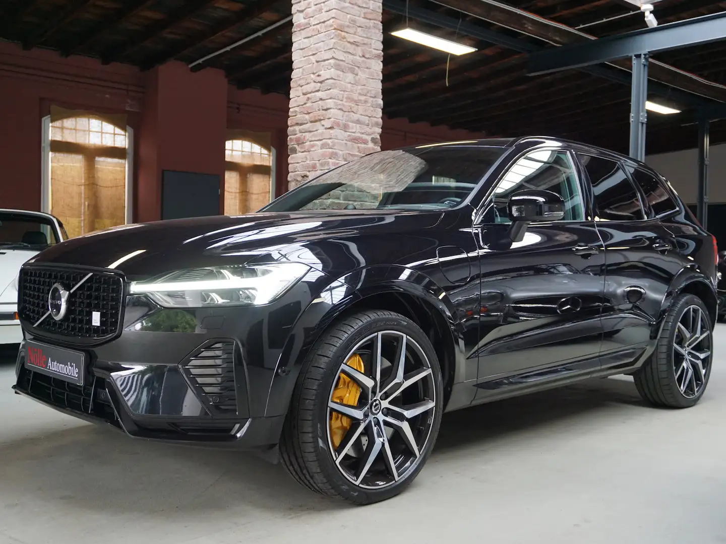 Volvo XC60 T8 Polestar B&W Pano 360° Leder HuD 22´ Schwarz - 1