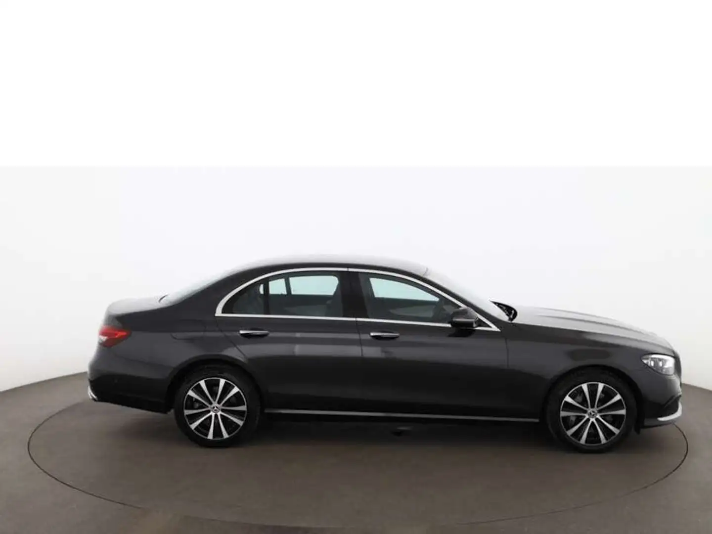 Mercedes-Benz E 300 de Avantgarde Aut LED 360-CAM RADAR NAVI Grau - 2