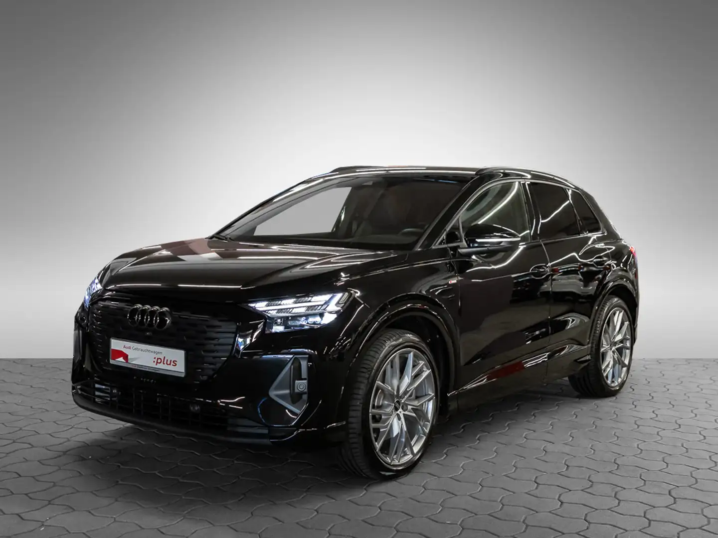 Audi Q4 e-tron Q4 55 e-tron qu S line Matrix HeadUp-AR SONOS 21' Schwarz - 2