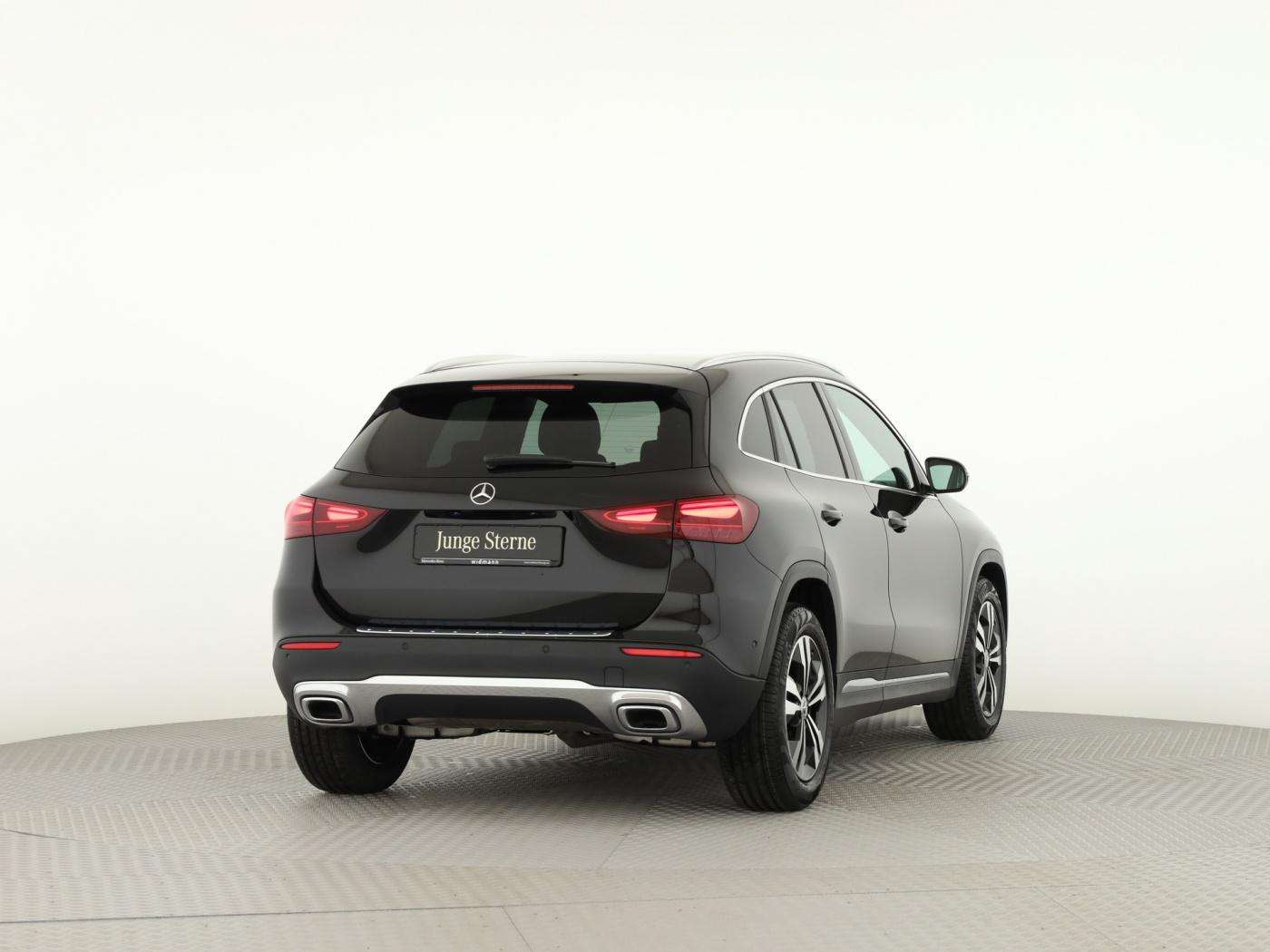 Mercedes-Benz GLA 180