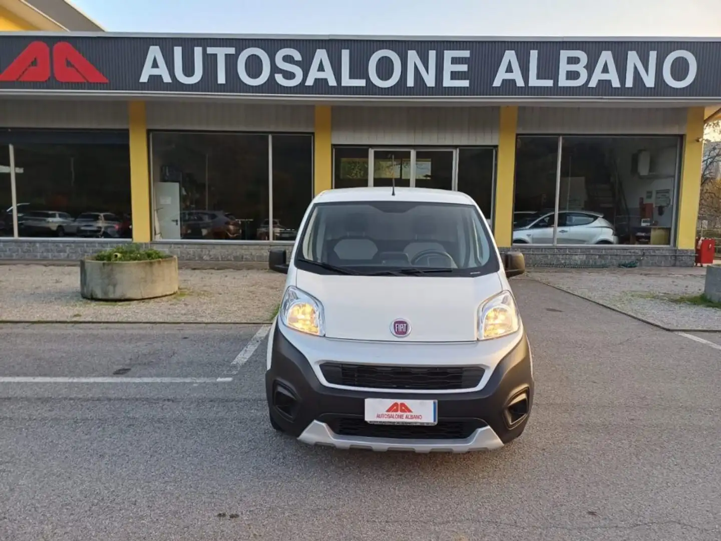 Fiat Fiorino 1.3 MJT 80CV Cargo Fehér - 2