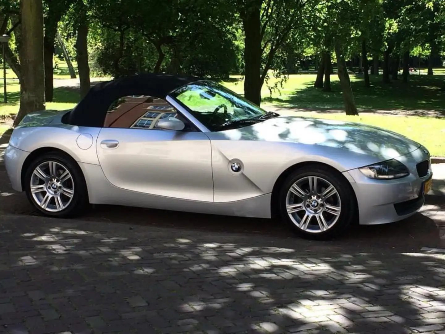 BMW 2.0i Introduction Gri - 2