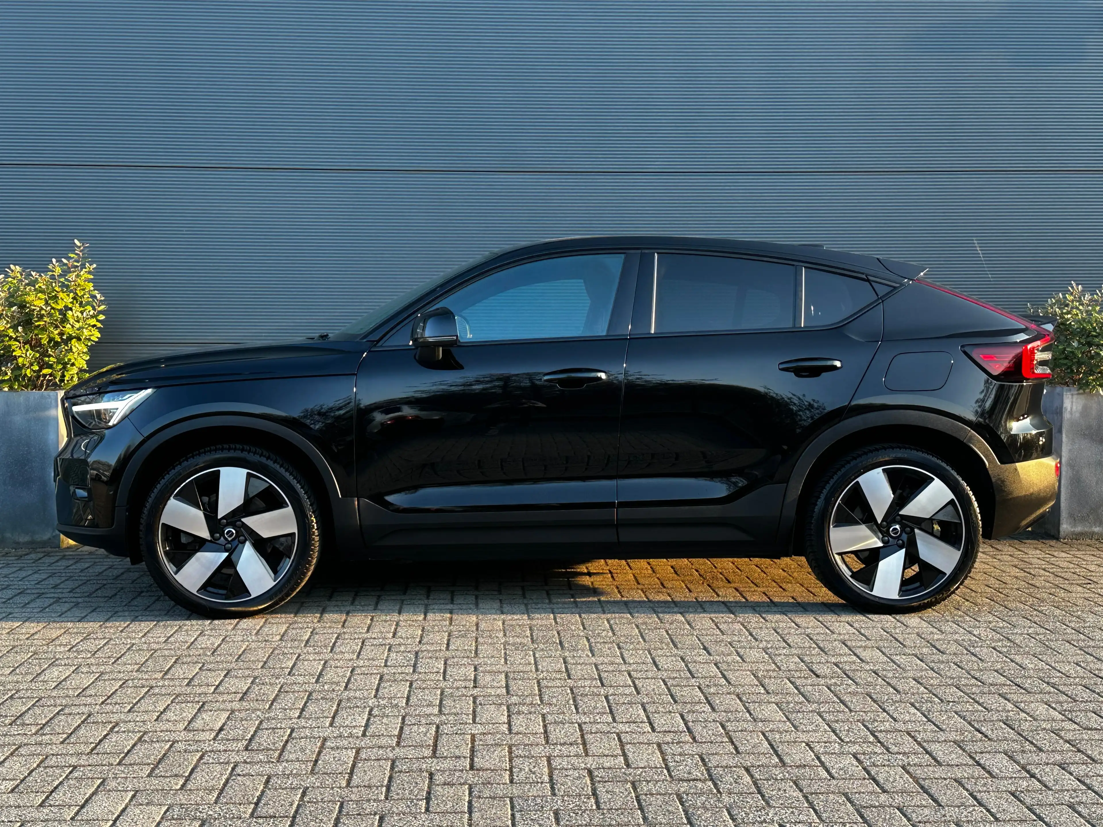 Volvo C40 Recharge Twin Intro Edition 78 kWh | Trekhaak | 20 — photo 2