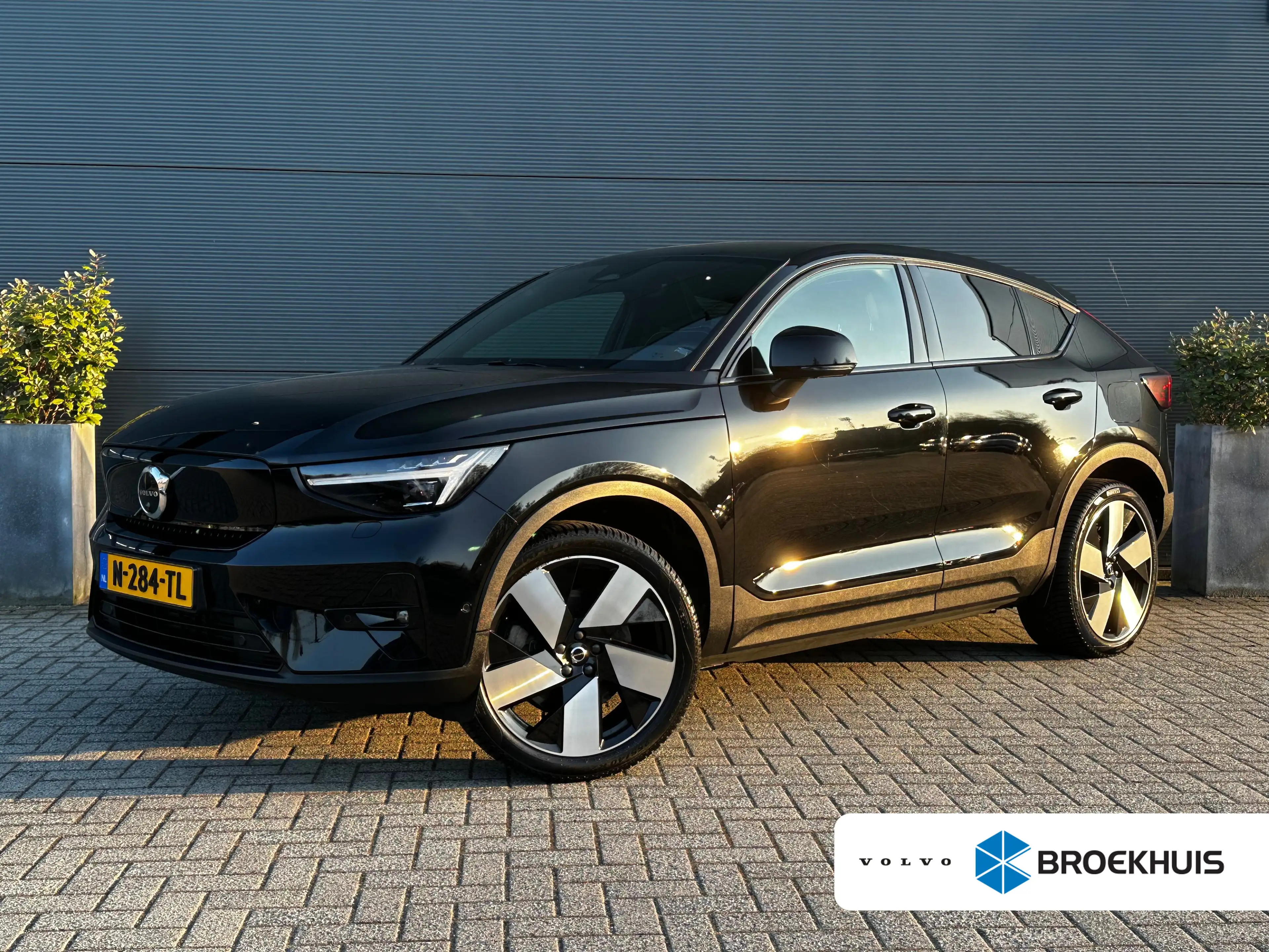 Volvo C40 Recharge Twin Intro Edition 78 kWh | Trekhaak | 20