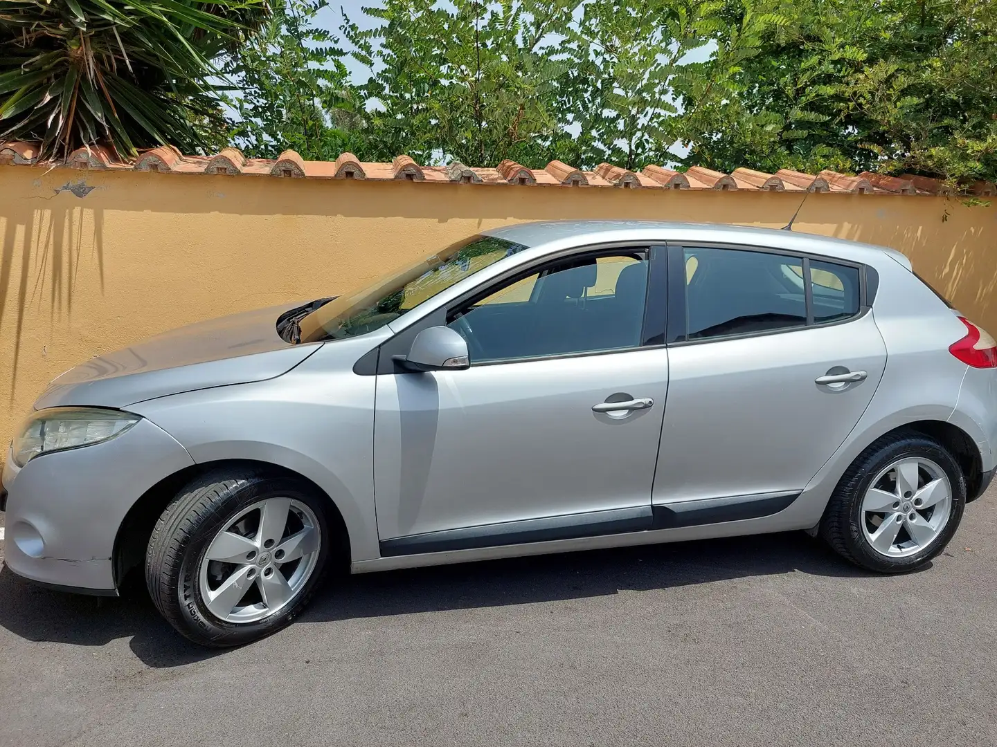 Renault Megane 1.5 dci Dynamique 110cv - 1