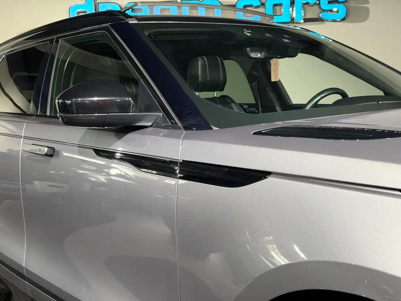 Land Rover Range Rover Velar 2.0 d Velar R-Dynamic / PANO / LEDER / VOLL Bild 16