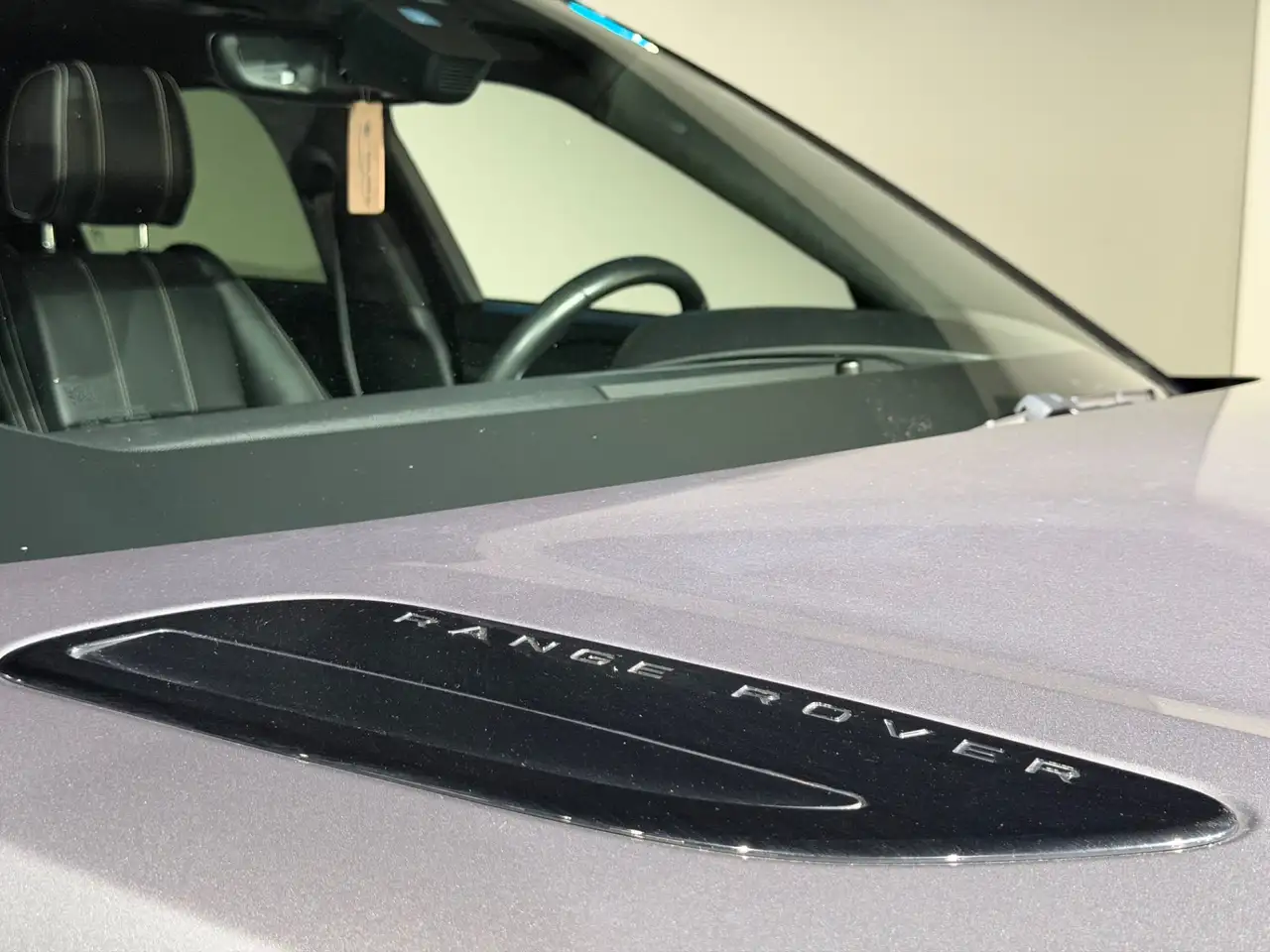 Land Rover Range Rover Velar 2.0 d Velar R-Dynamic / PANO / LEDER / VOLL Bild 18