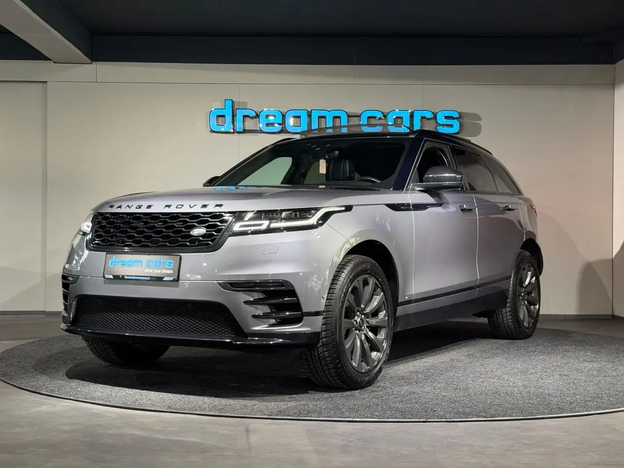 Land Rover Range Rover Velar 2.0 d Velar R-Dynamic / PANO / LEDER / VOLL Bild 15